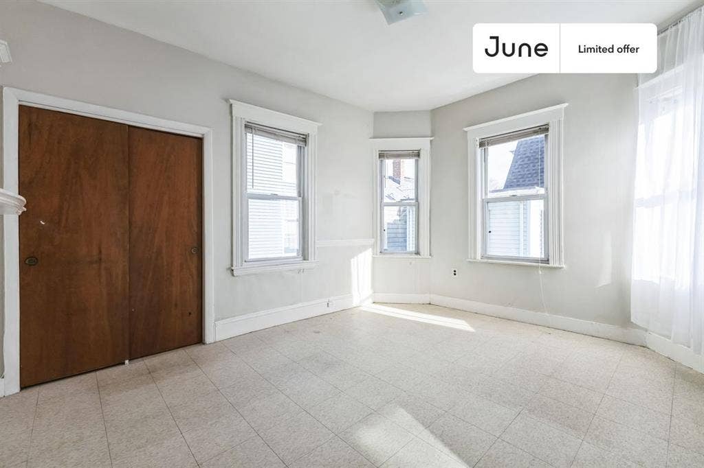 5 BR in Boston