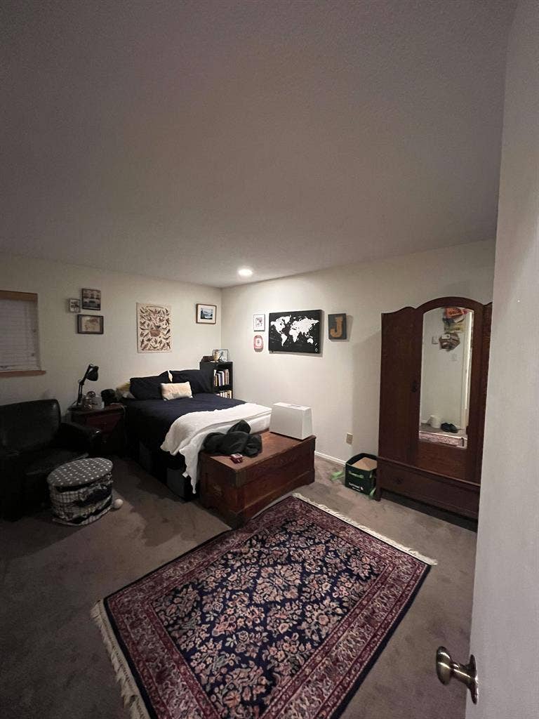 Sublease (bath apartment)