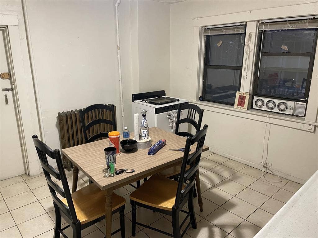 APARTMENT FOR SUBLEASE