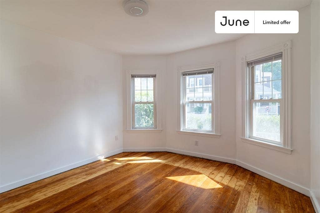 4 BR in Boston