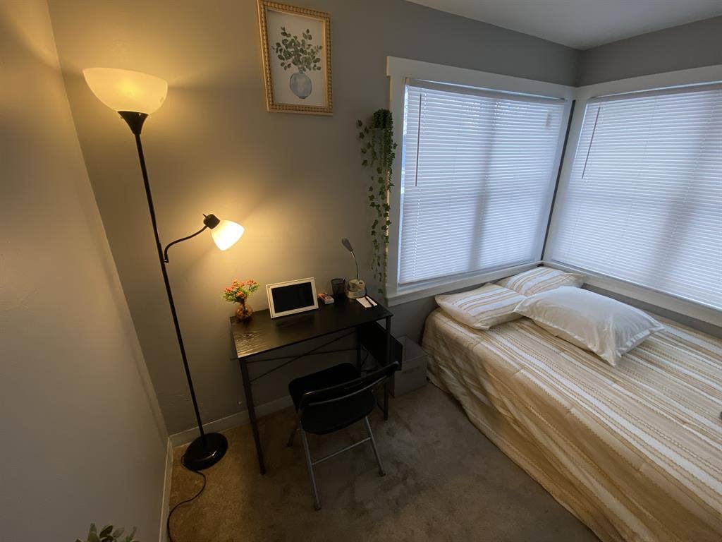 2 rooms for rent in Kalamazoo, MI