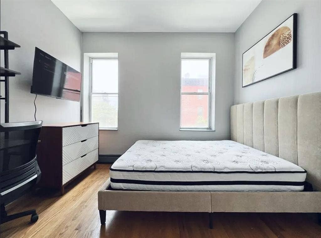 Furnished Room in Bedstuy