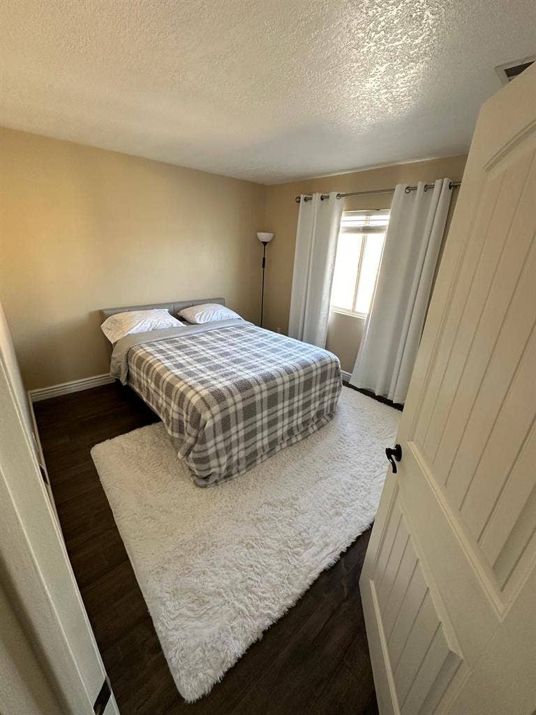 Furnished Room For Rent