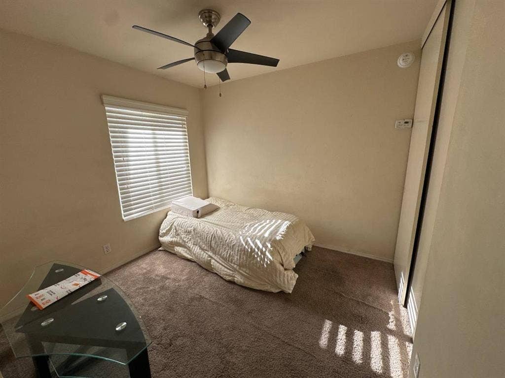 Room Available in Nice house