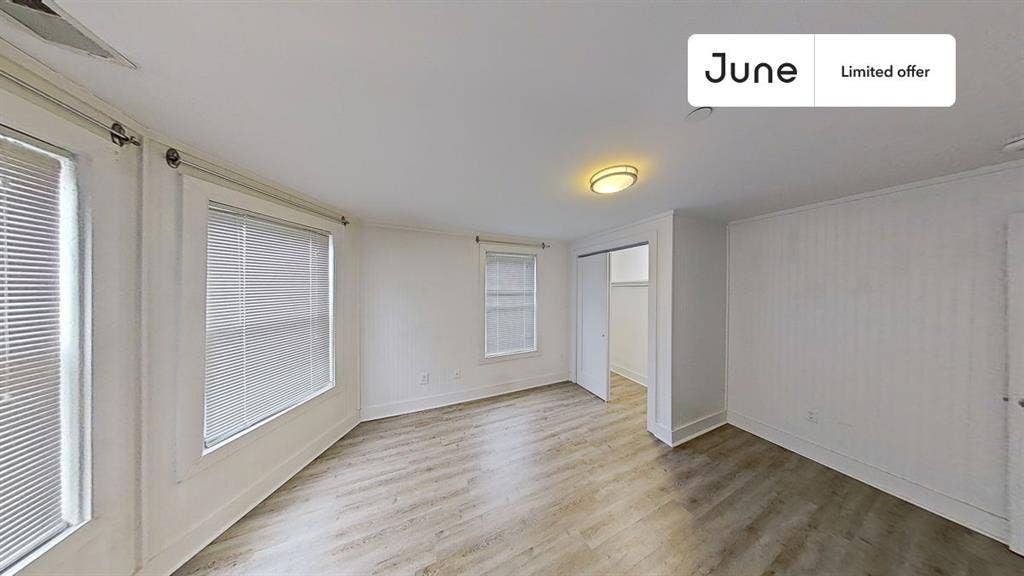 4 BR in Boston