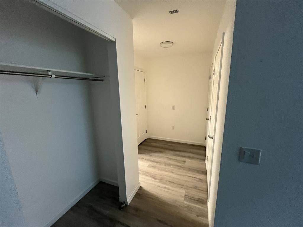 Roommate needed, south side ba