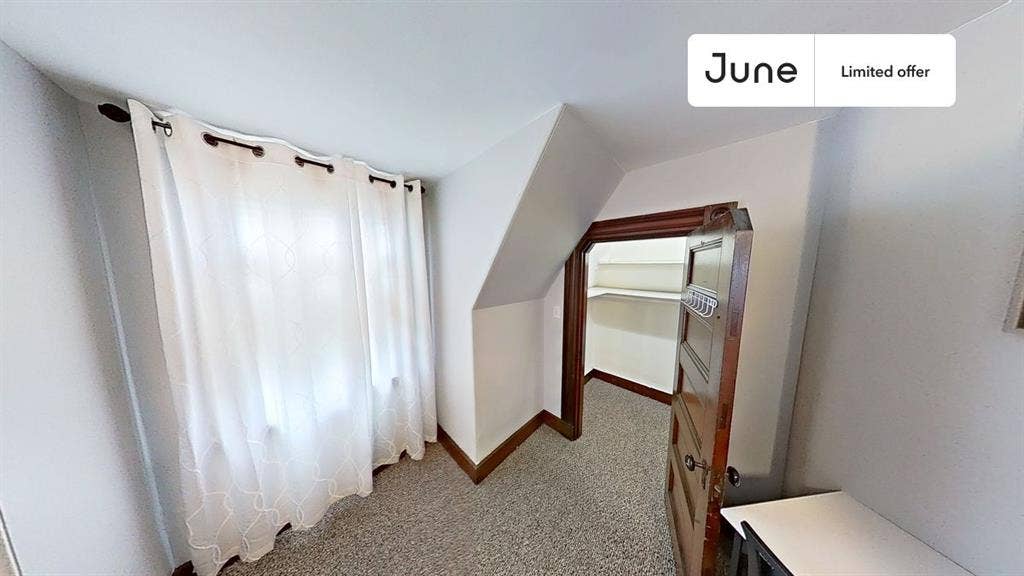 6 BR in Boston