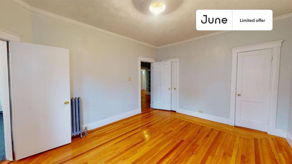 4 BR in Boston