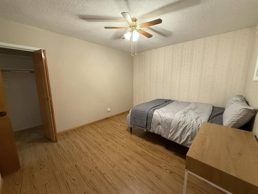 Fully furnished room for rent