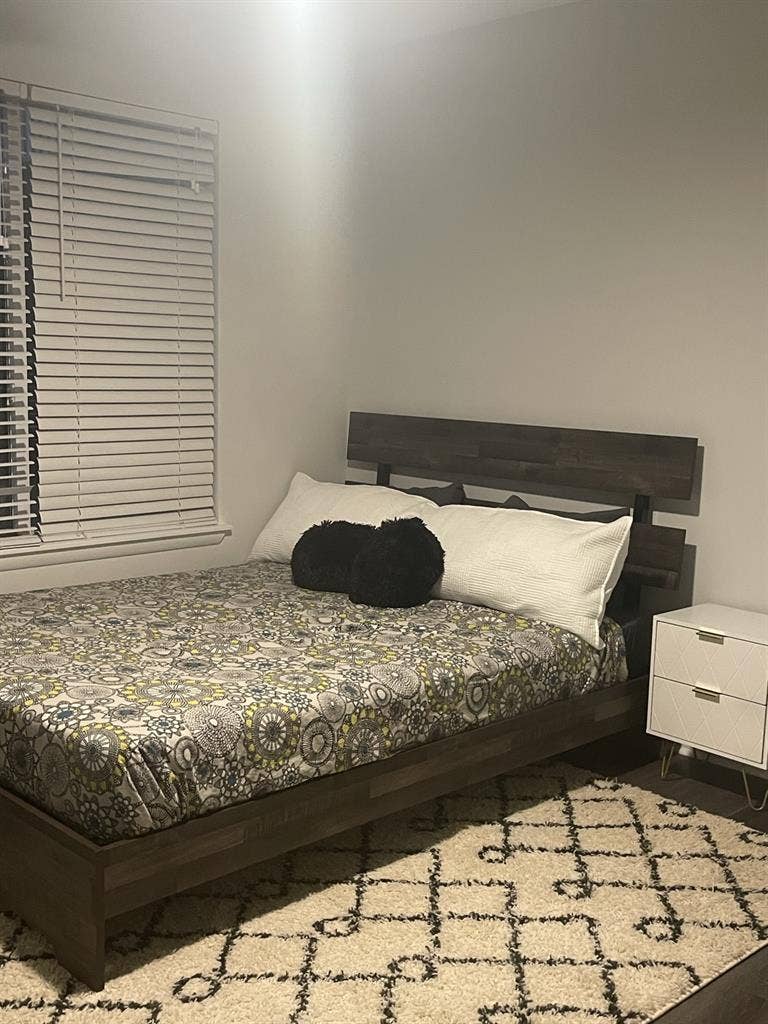 Private Room with en suite Bathroom