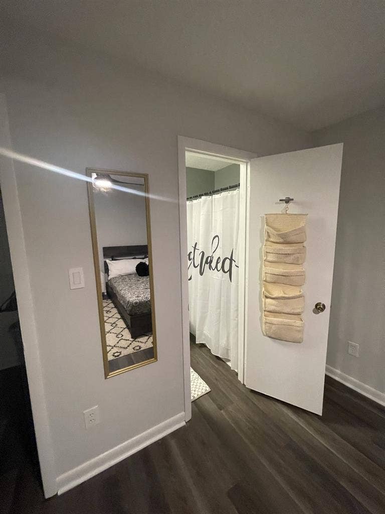 Private Room with en suite Bathroom