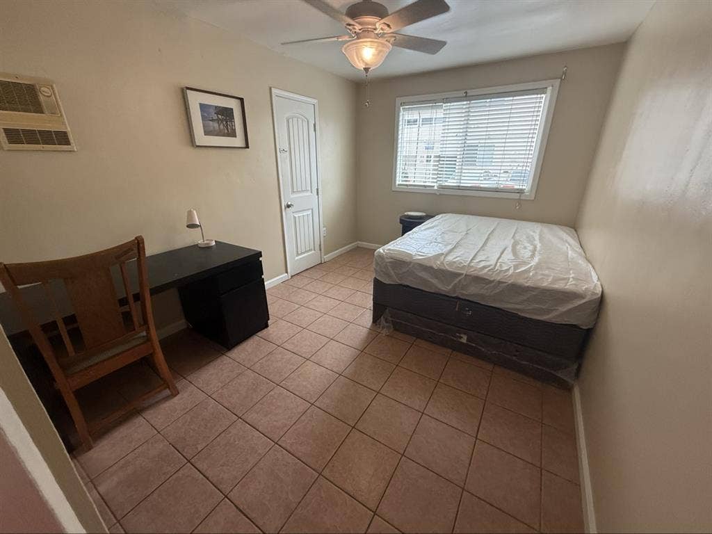 Fully Furnished room at SDSU Campus