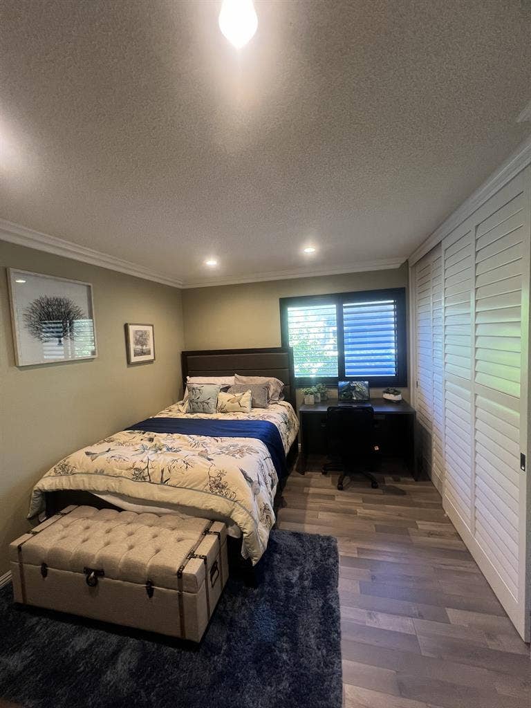 Rooms for 2 Females in Cozy Home