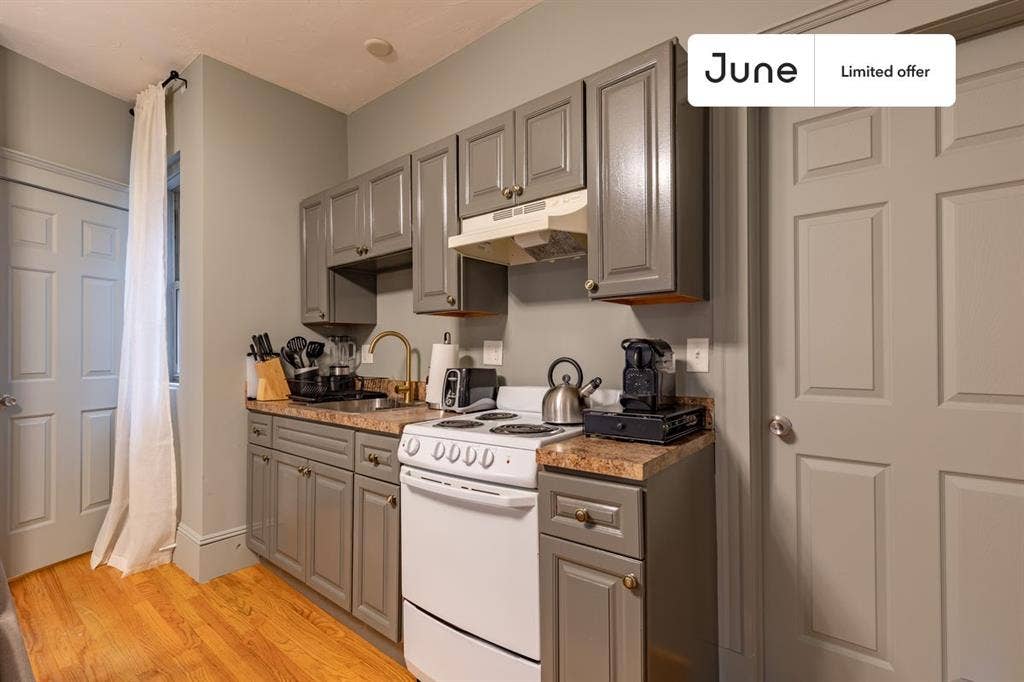 3 BR in Boston