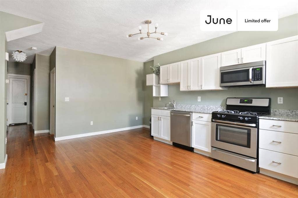 1 BR in Boston