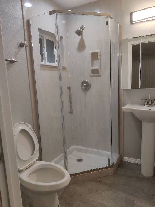 One bedroom with private bathroom