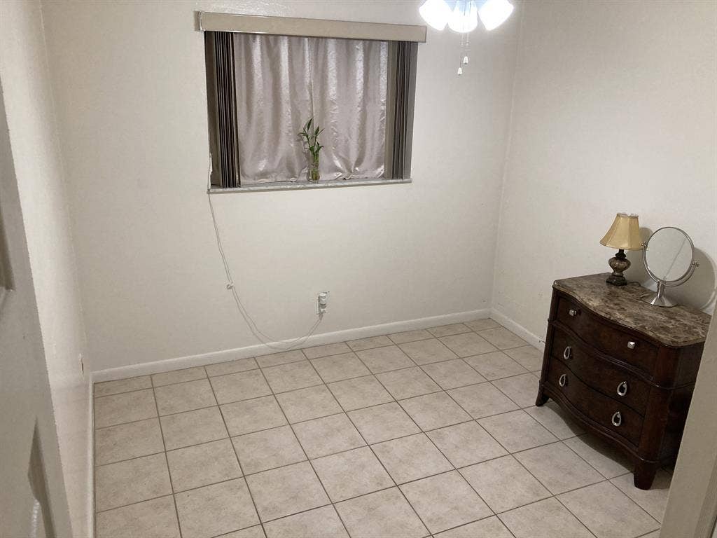 Rooms for Rent in Davie, FL