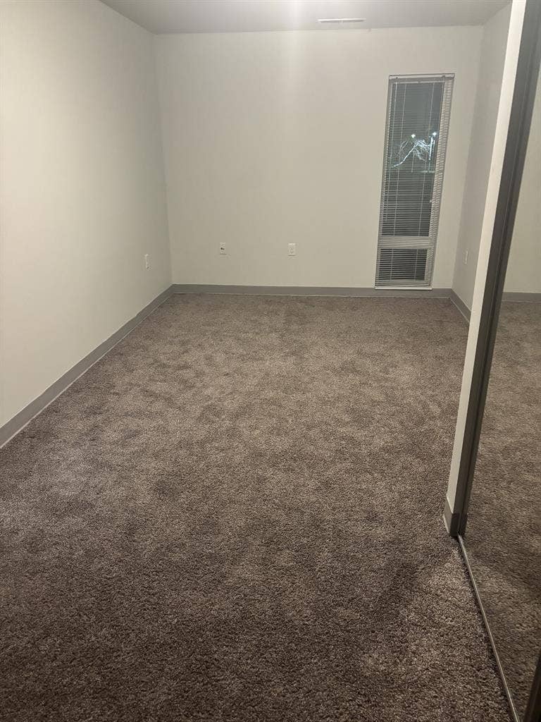 Room available for rent asap!