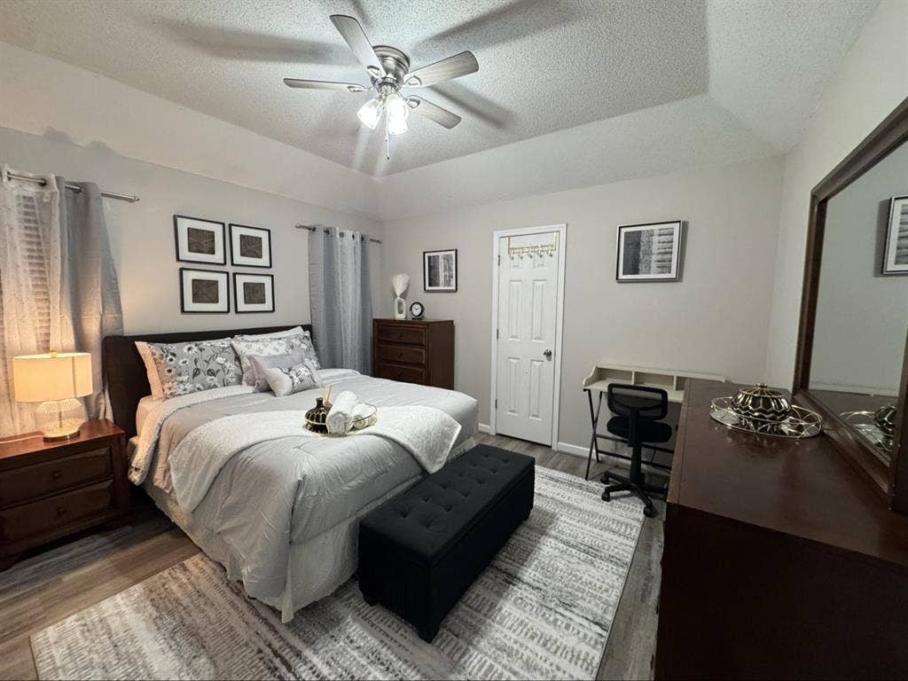 Fully furnished room for rent.