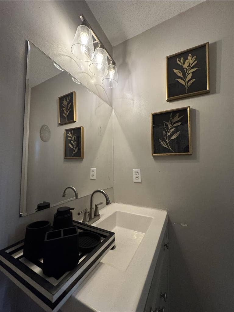 Fully furnished room for rent.