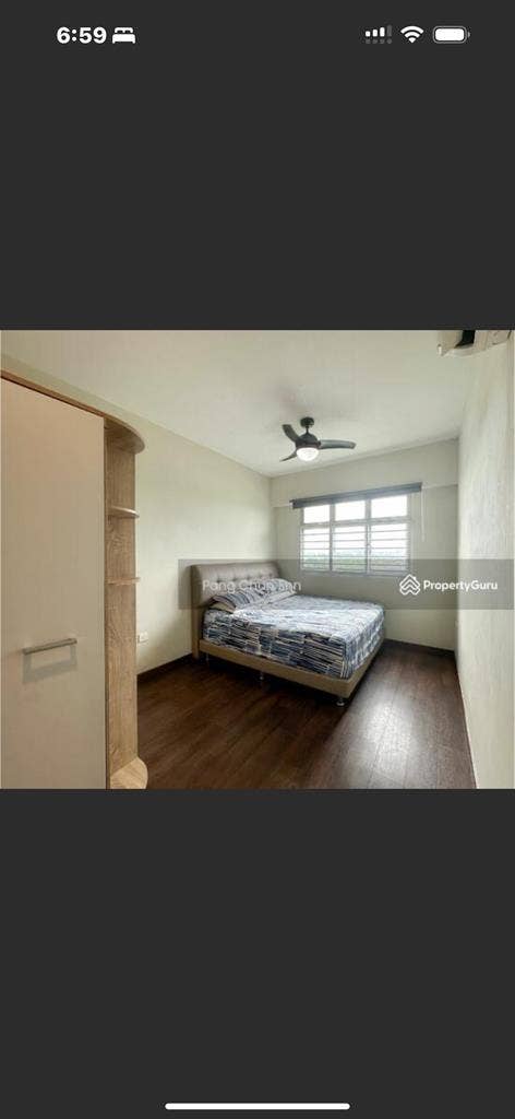 Room offer to single professional