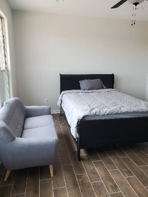 Master bedroom for rent