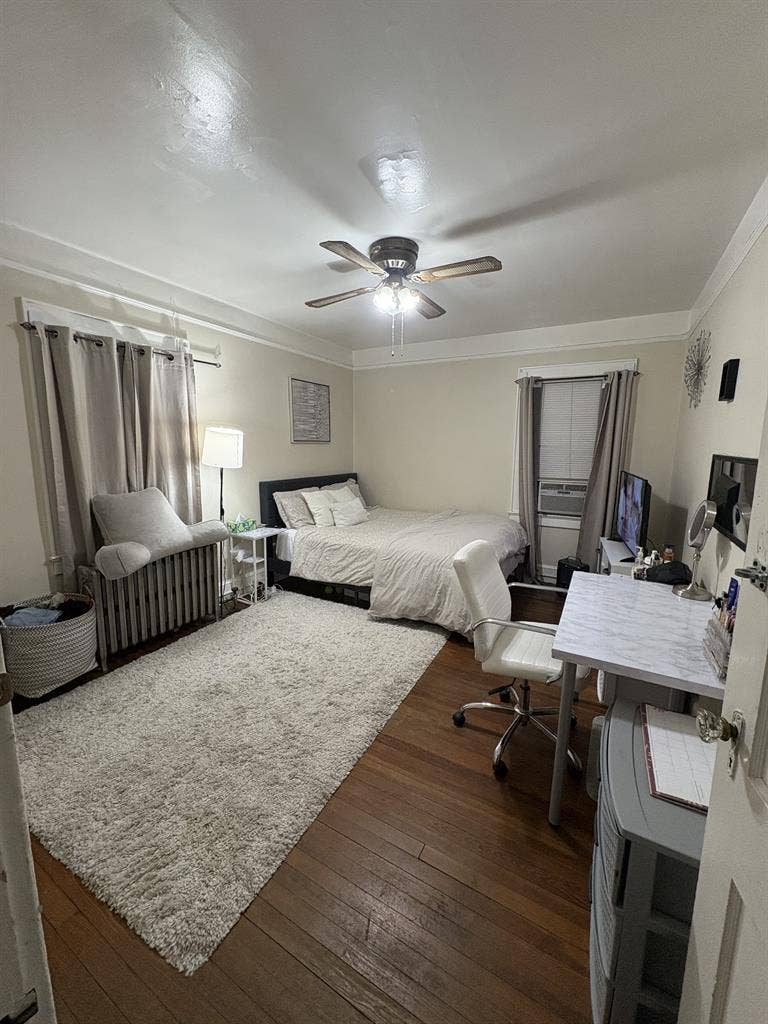 LARGE ROOM OPEN FOR FEMALE