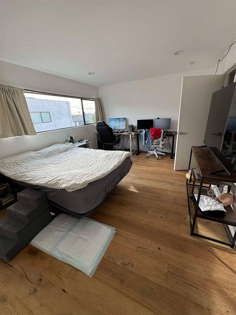 Master Bedroom Sublet in Ktown LA