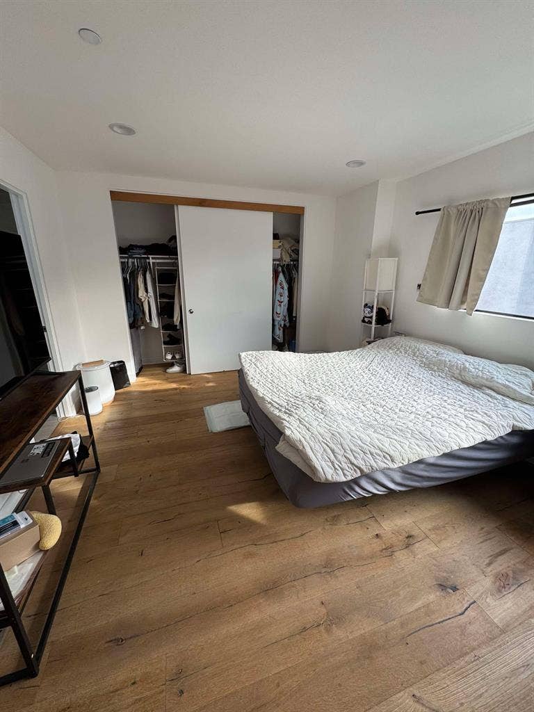 Master Bedroom Sublet in Ktown LA