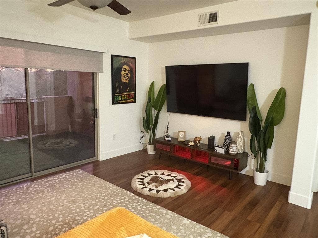 Private Room in Central Phoenix