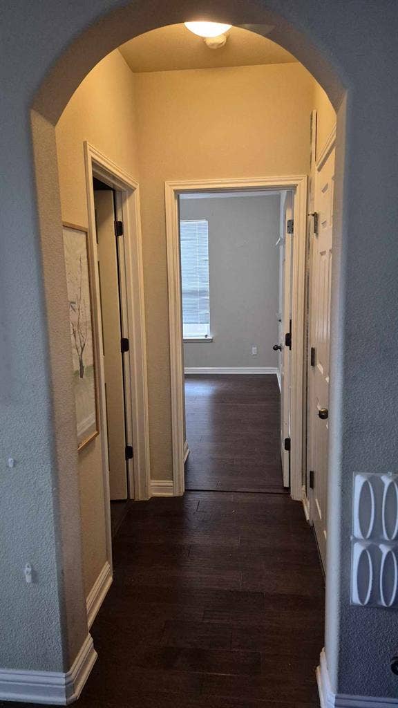 Main level bedroom w/full bath