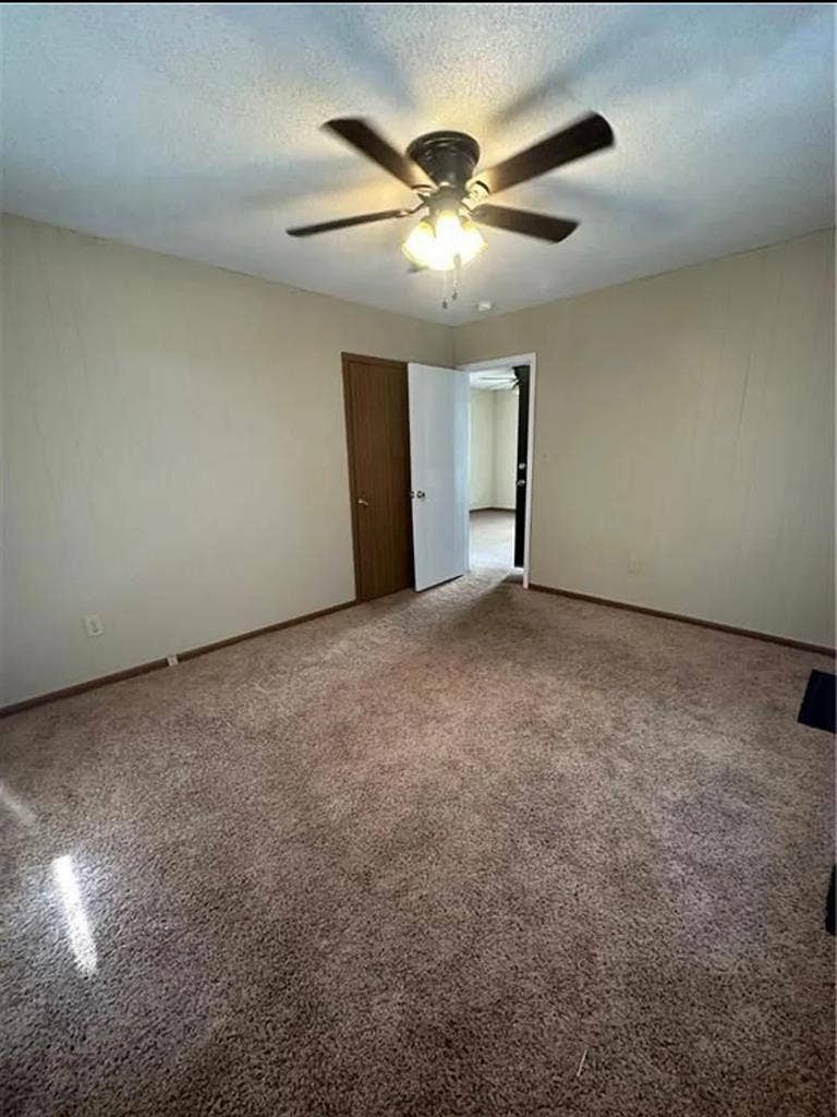 Room Available for Rent - $/Mont