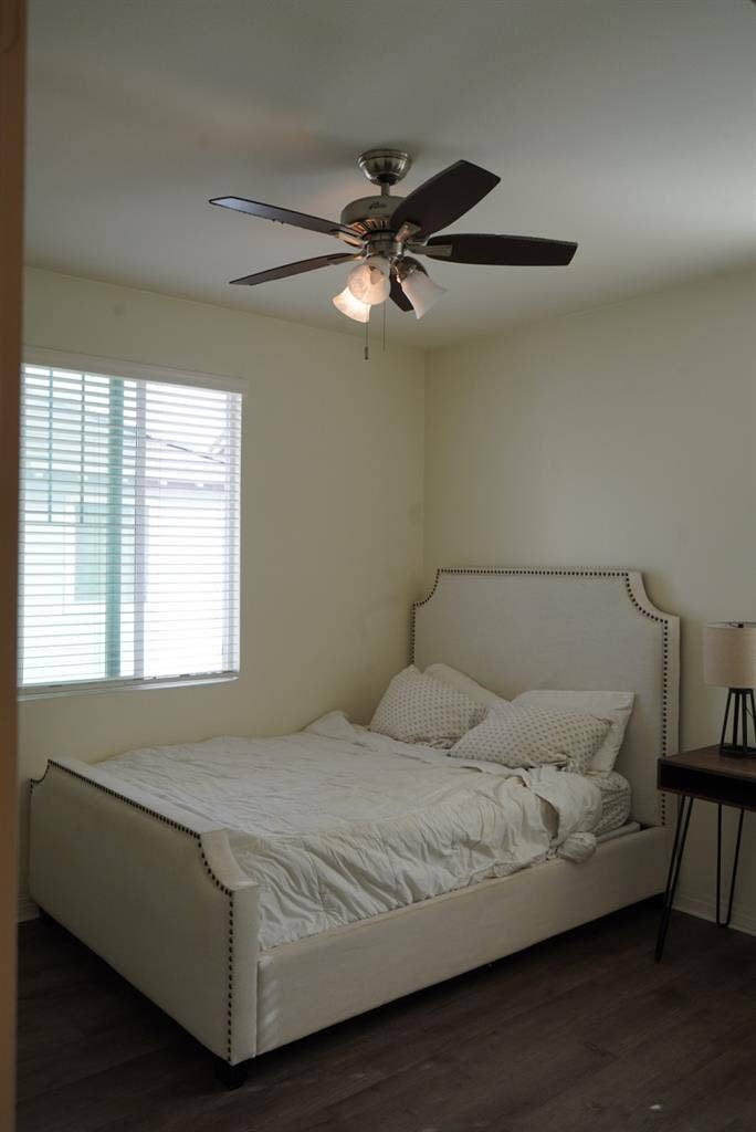 IB Silver Strand Room for Rent