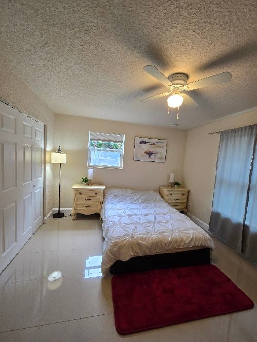 Very clean Room Boca Raton