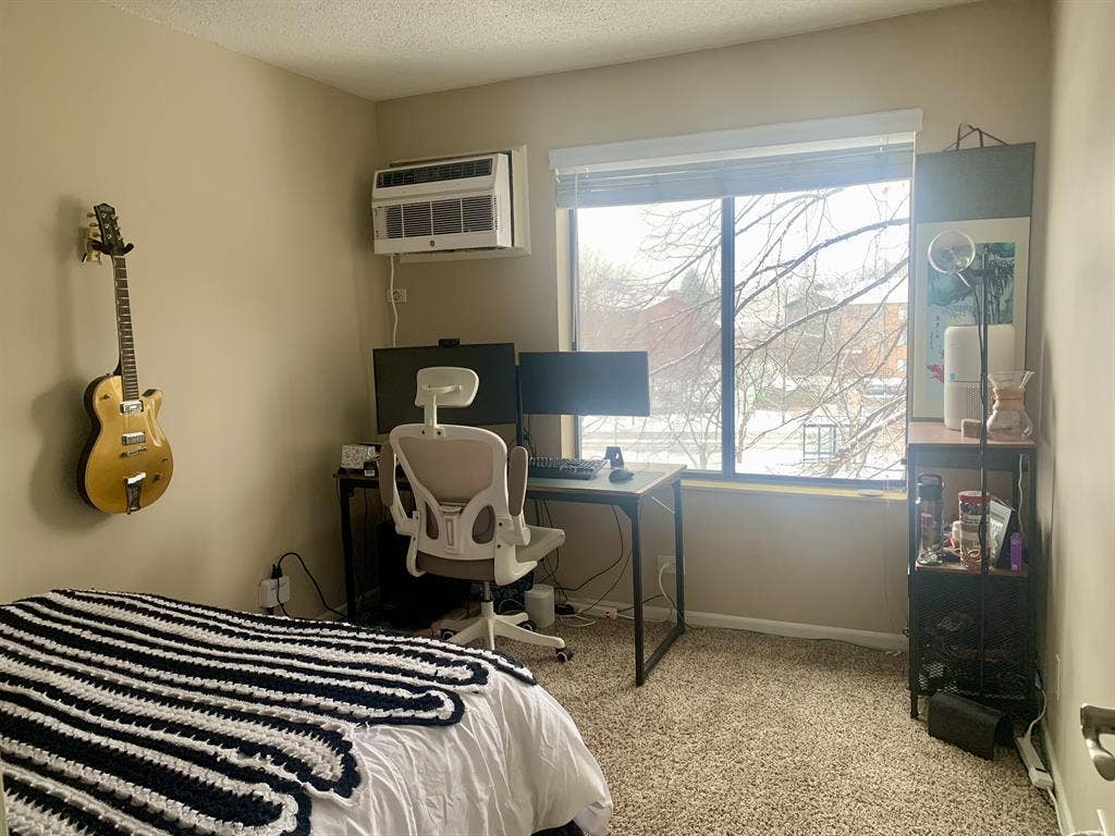 Room for Rent – Starting