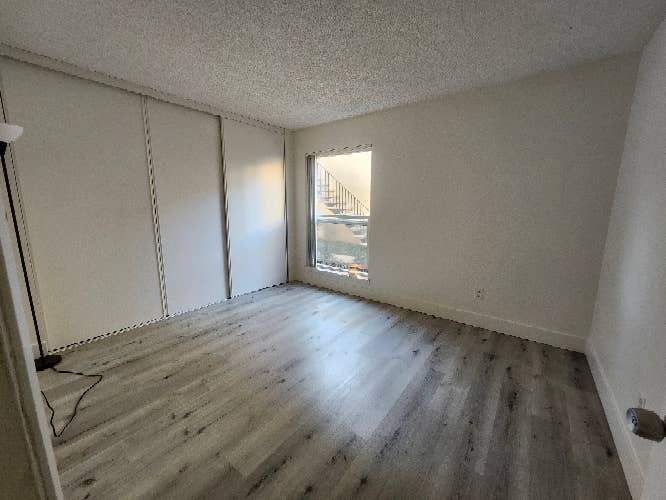 Looking to rent 2nd bedroom