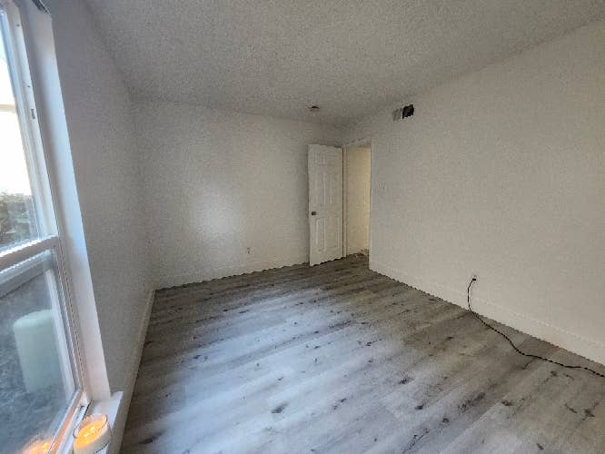 Looking to rent 2nd bedroom