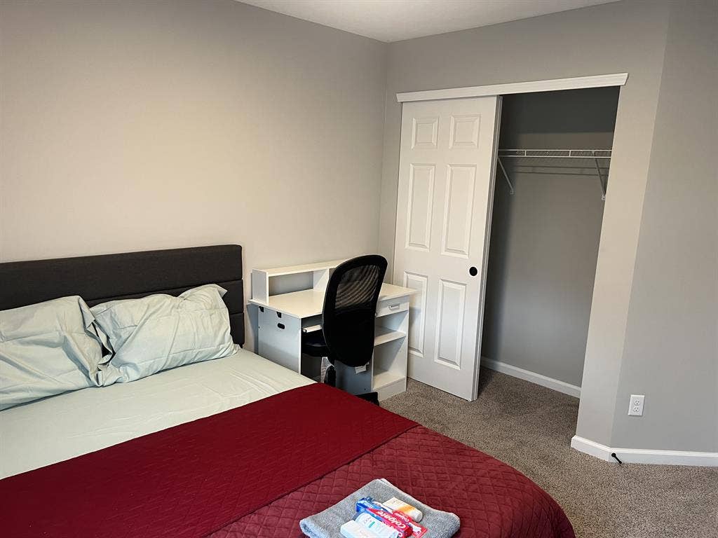 Room For Rent Near Downtown Indy