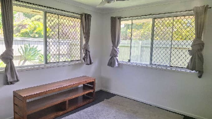 UNFURNISHED ROOM TO RENT OUT