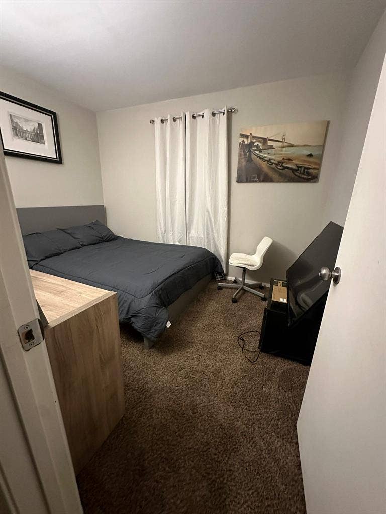 Looking to host a roommate.