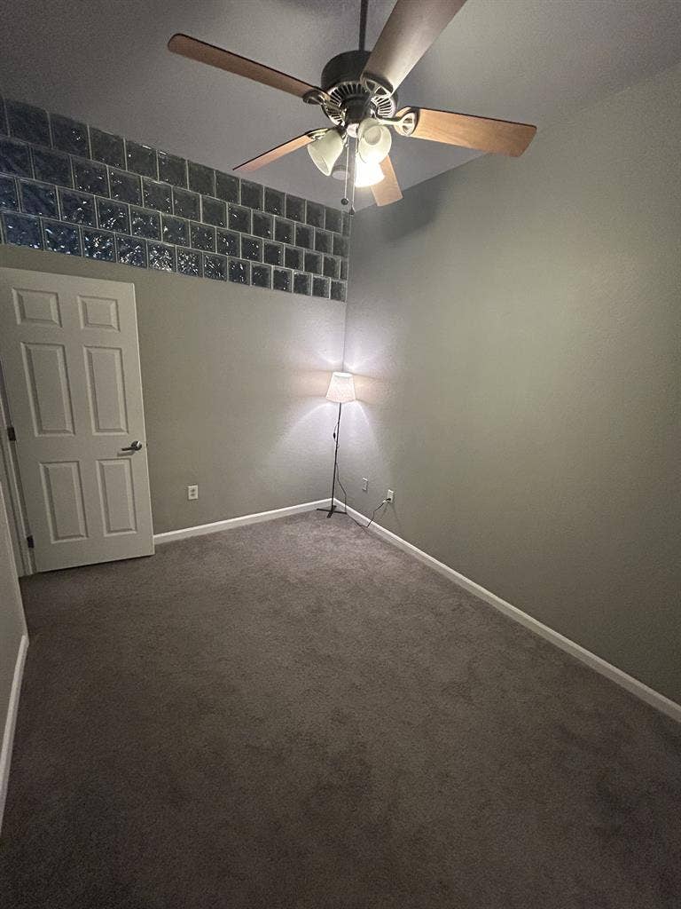 Room/bathroom for rent in Denver