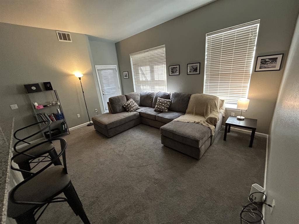 Room/bathroom for rent in Denver