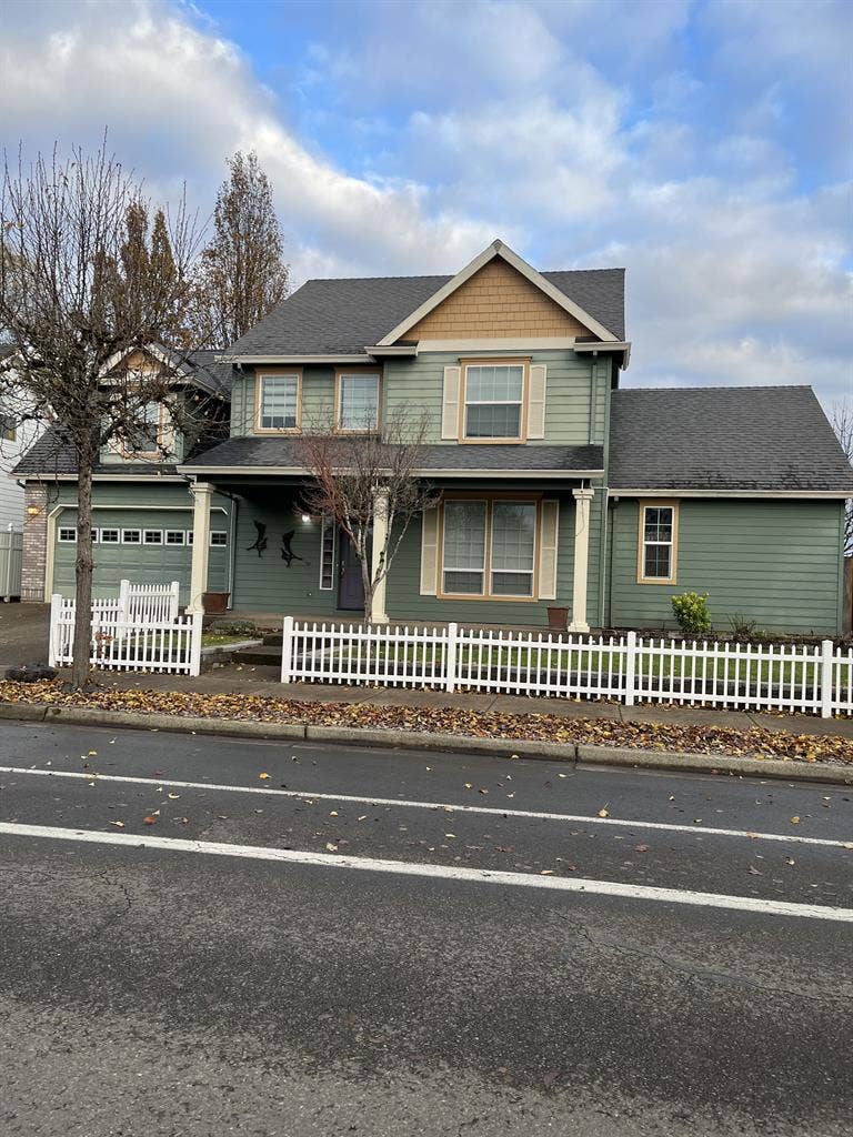 two rooms for rent near George Fox