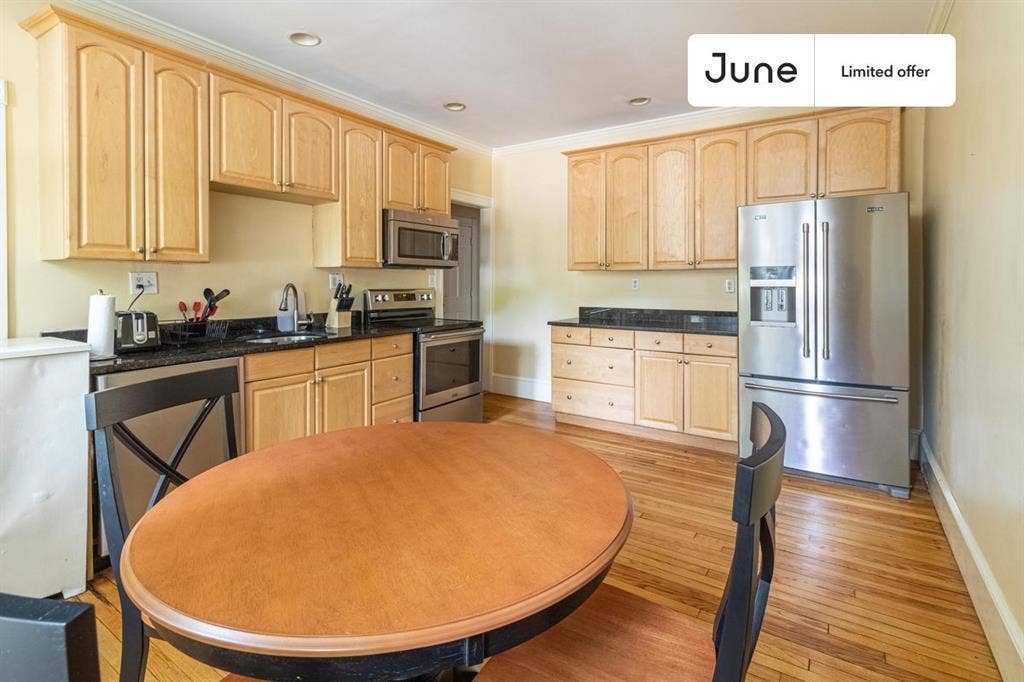 5 BR in Boston