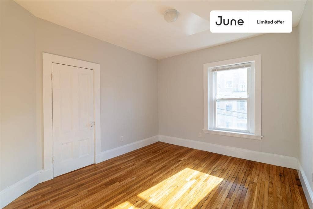 4 BR in Boston