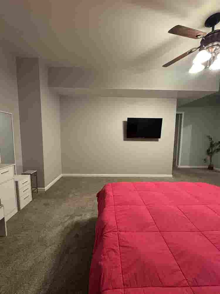 Violet Beauty Room in Lakewood
