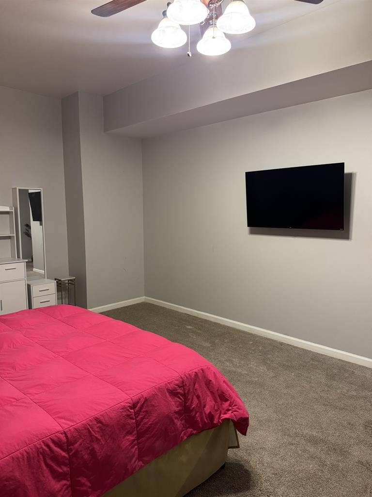 Violet Beauty Room in Lakewood