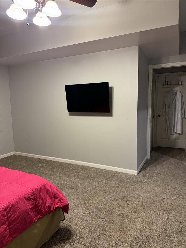 Violet Beauty Room in Lakewood