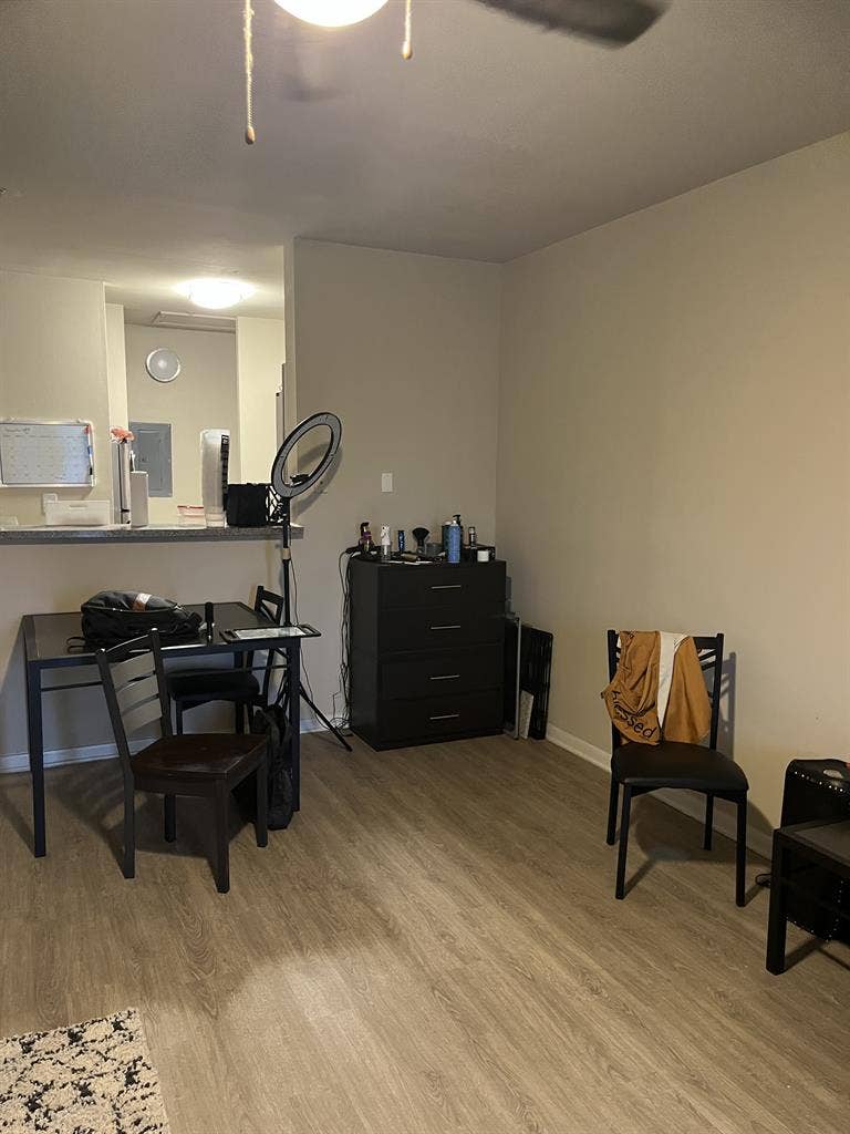 Furnished apartment. $/mo