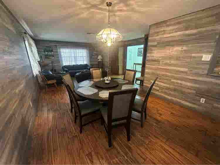 Available rooms for rent $